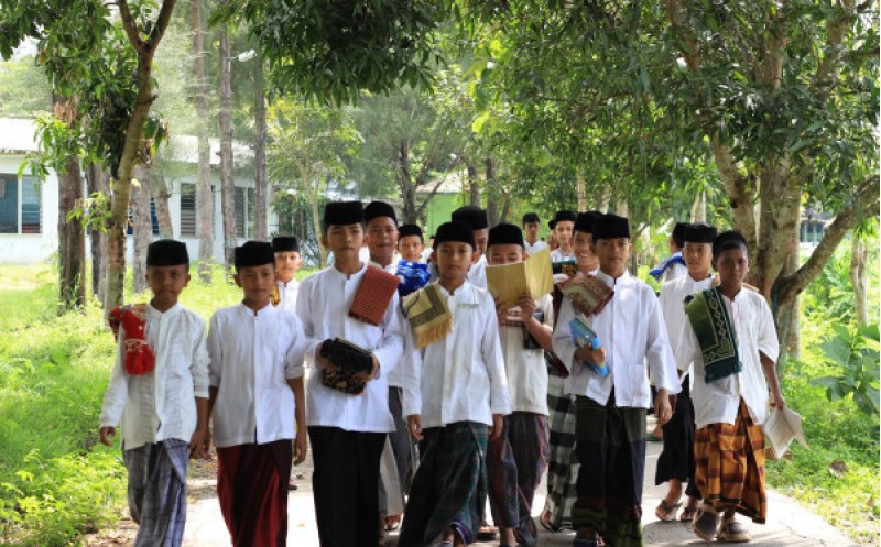Ar--raudlah  Nur